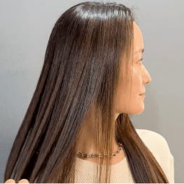 ロングヘアーの女性